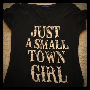Small town girl tee